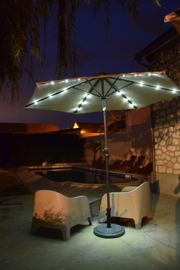 Au Fil De L'O Bed and Breakfast Bisseuil Εξωτερικό φωτογραφία
