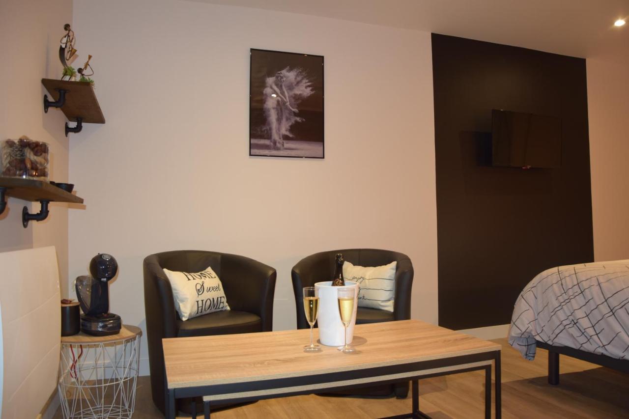 Au Fil De L'O Bed and Breakfast Bisseuil Εξωτερικό φωτογραφία