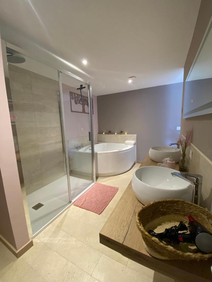 Au Fil De L'O Bed and Breakfast Bisseuil Εξωτερικό φωτογραφία
