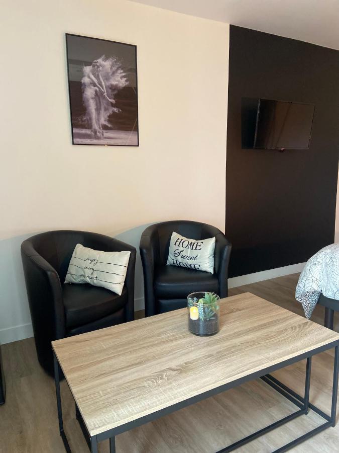 Au Fil De L'O Bed and Breakfast Bisseuil Εξωτερικό φωτογραφία